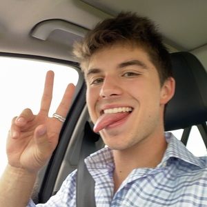 Meet your Posher, Fotis